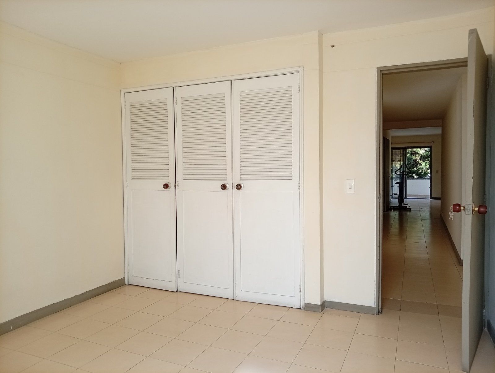 APARTAMENTO EN VENTA UBICADO EN MEDELLIN SECTOR LAURELES - 6