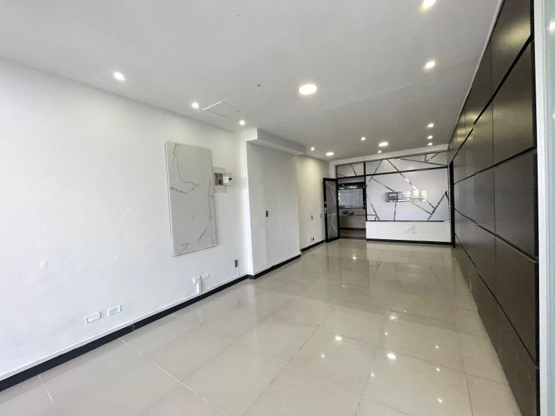 OFICINA EN ARRIENDO UBICADA EN MEDELLIN SECTOR POBLADO - 2