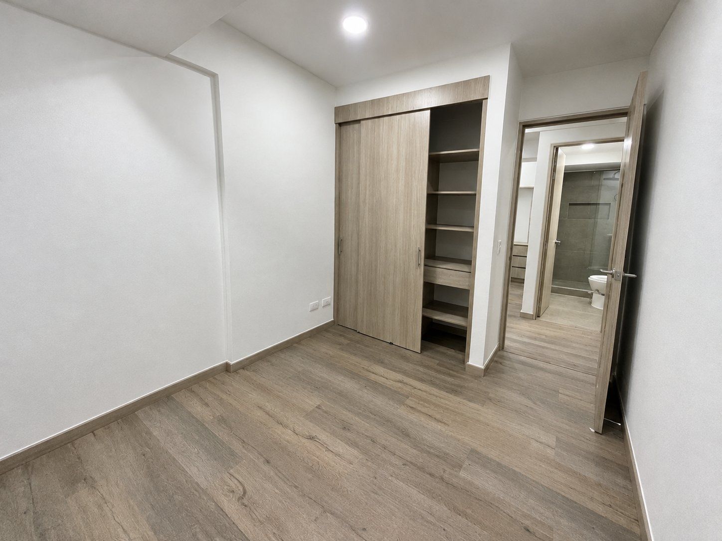 APARTAMENTO EN ARRIENDO UBICADO EN MEDELLIN SECTOR EL POBLADO - 7