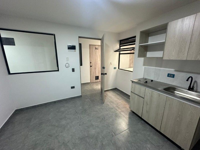 APARTAESTUDIO EN ARRIENDO UBICADO EN ENVIGADO - 2