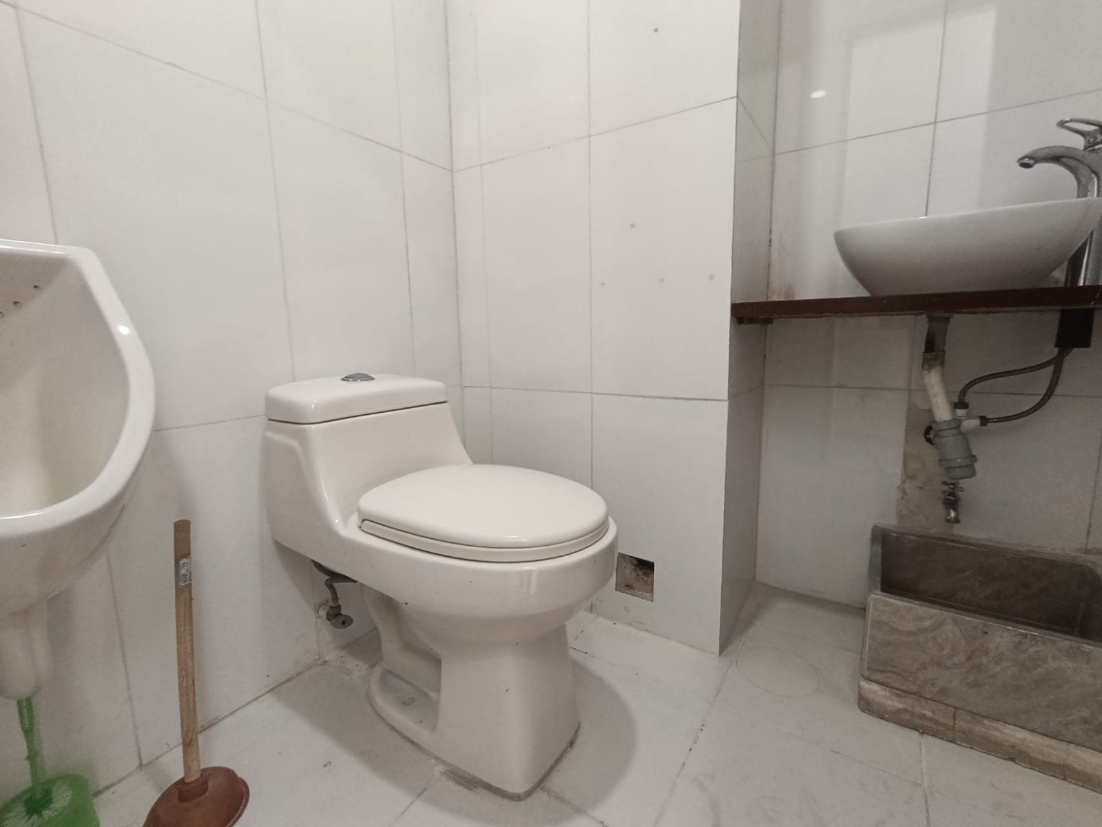LOCAL EN ARRIENDO UBICADO EN MEDELLÍN SECTOR SAN LUCAS - 7
