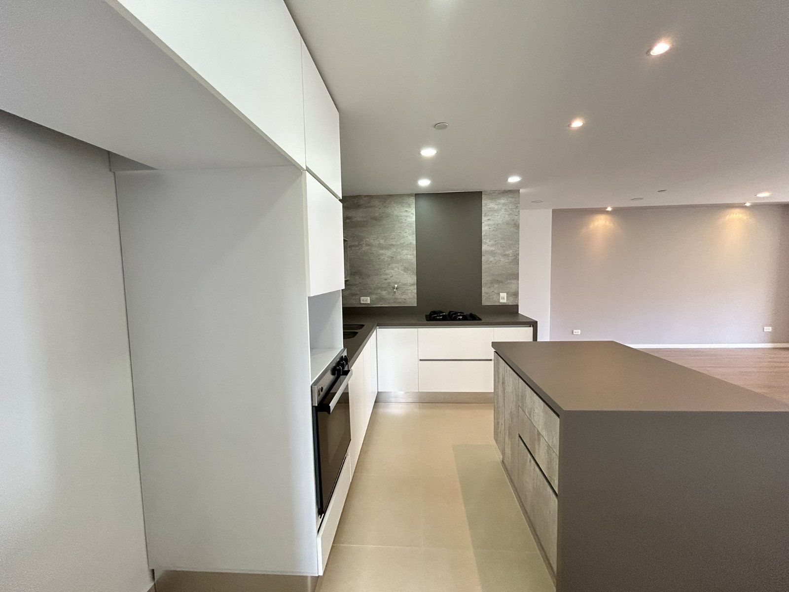 APARTAMENTO EN ARRIENDO UBICADO EN ENVIGADO SECTOR LAS BRUJAS - 8
