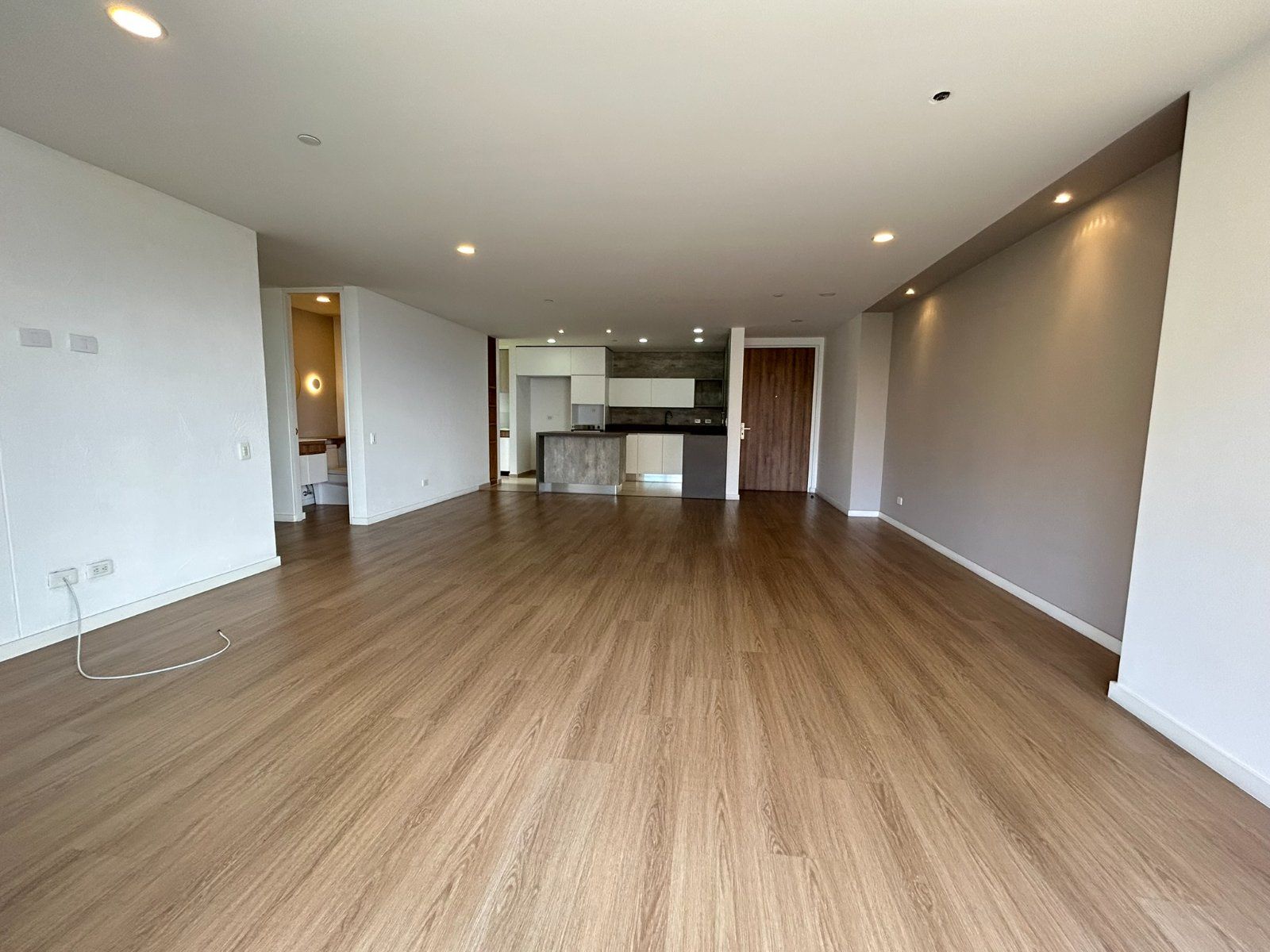 APARTAMENTO EN ARRIENDO UBICADO EN ENVIGADO SECTOR LAS BRUJAS - 4