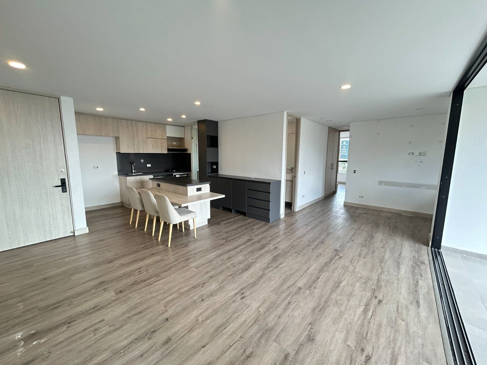 APARTAMENTO EN ARRIENDO UBICADO EN ENVIGADO SECTOR LOMA DE LAS BRUJAS - 3