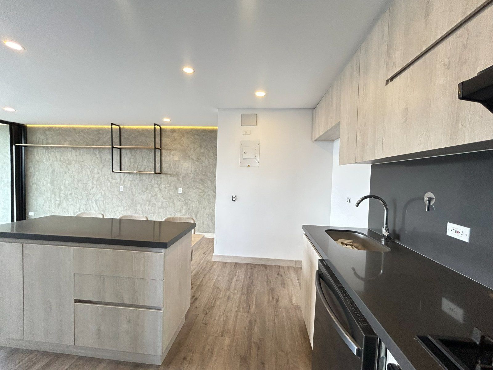 APARTAMENTO EN ARRIENDO UBICADO EN ENVIGADO SECTOR LOMA DE LAS BRUJAS - 7
