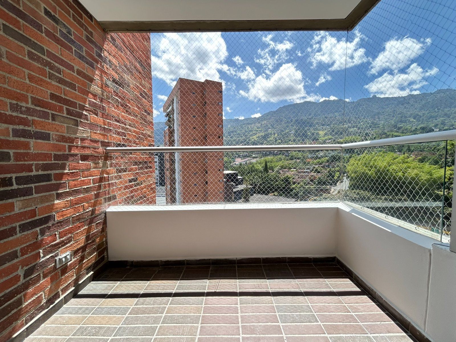 APARTAMENTO EN ARRIENDO UBICADO EN ENVIGADO SECTOR LOMA DEL ESMERALDAL - 15