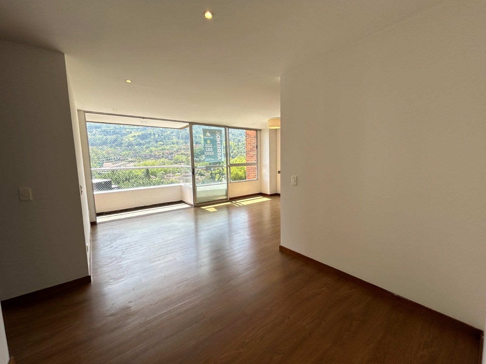 APARTAMENTO EN ARRIENDO UBICADO EN ENVIGADO SECTOR LOMA DEL ESMERALDAL - 2
