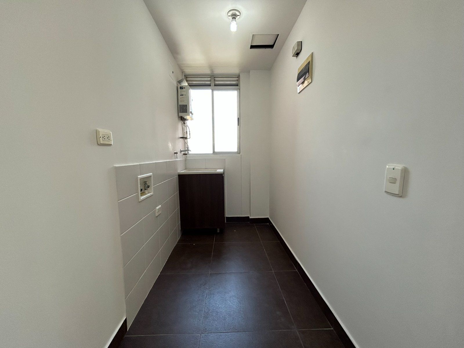 APARTAMENTO EN ARRIENDO UBICADO EN ENVIGADO SECTOR LOMA DEL ESMERALDAL - 13
