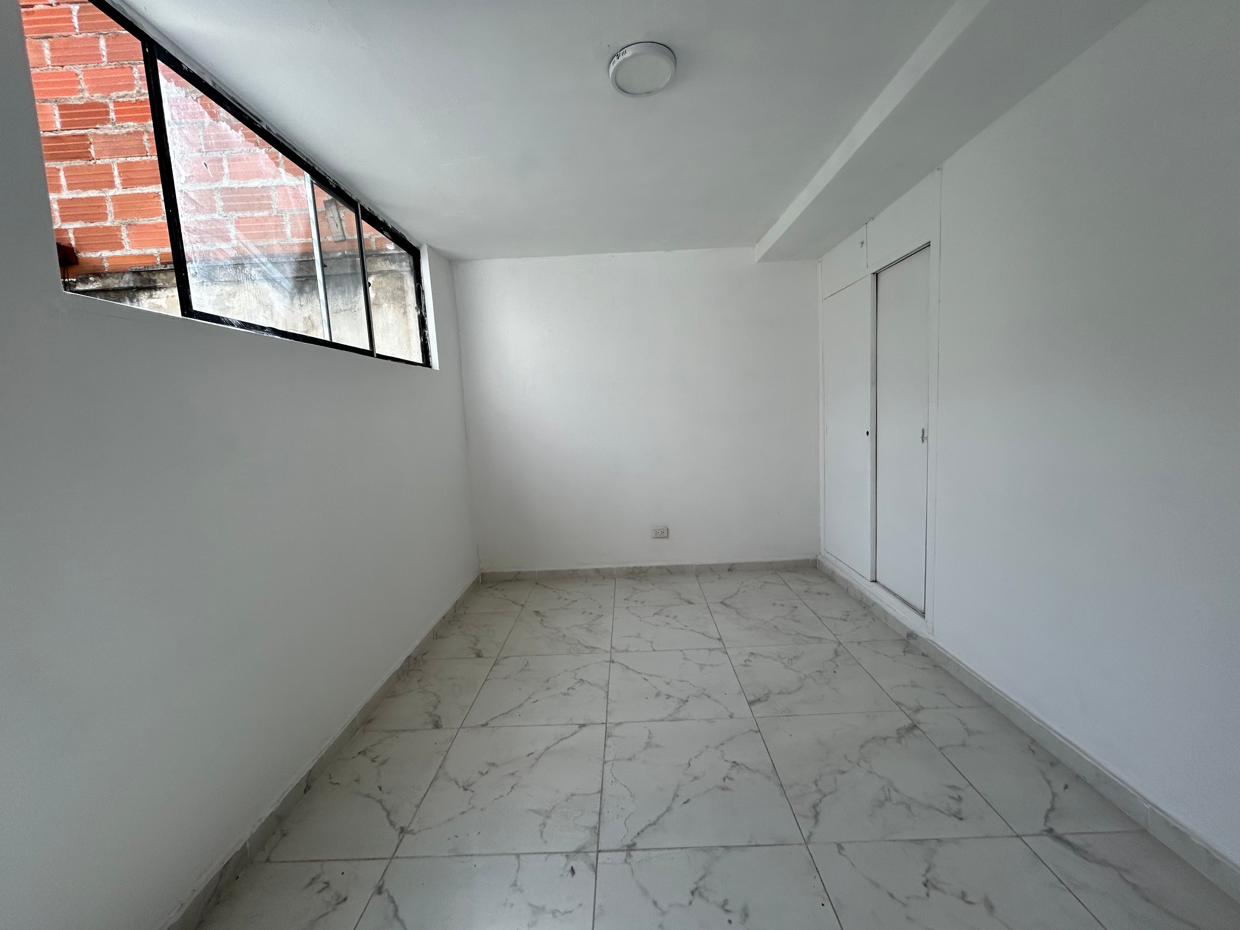 CASA EN ARRIENDO UBICADA EN MEDELLIN SECTOR ESTADIO - 8