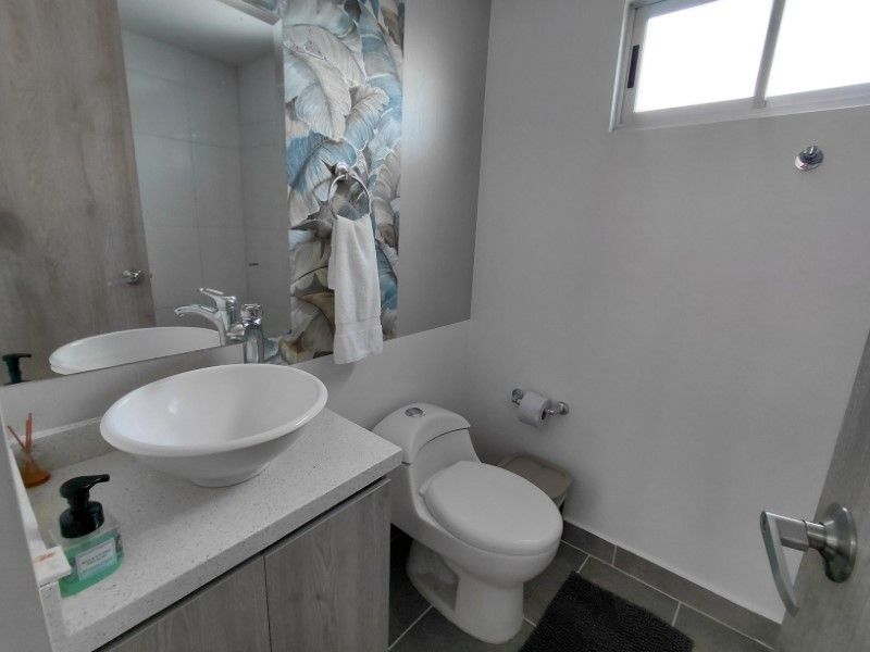 APARTAMENTO EN ARRIENDO EN MEDELLIN EN EL SECTOR LAURELES - 8