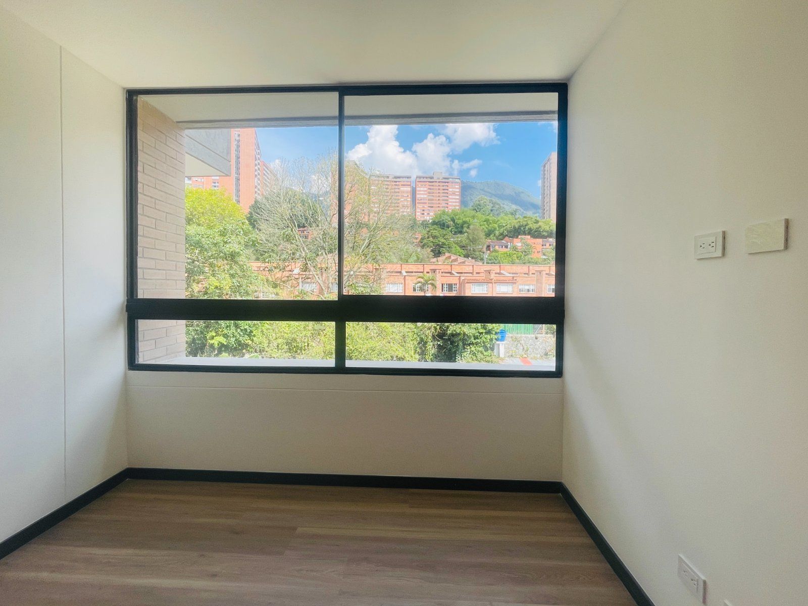 APARTAMENTO EN VENTA UBICADO EN ENVIGADO SECTOR LOMA LAS BRUJAS - 8