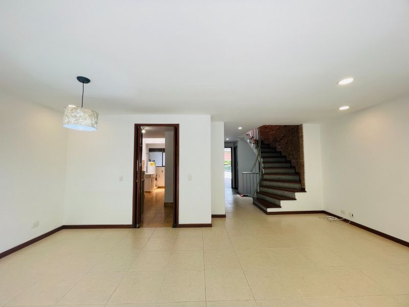 CASA EN ARRIENDO UBICADA EN MEDELLÍN POR EL SECTOR SAN LUCAS - 3