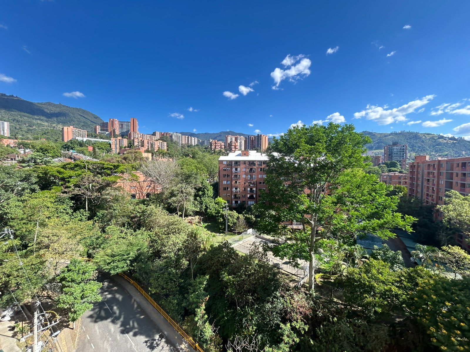 APARTAMENTO EN ARRIENDO UBICADO EN ENVIGADO SECTOR LOMA DEL ESCOBERO - 17