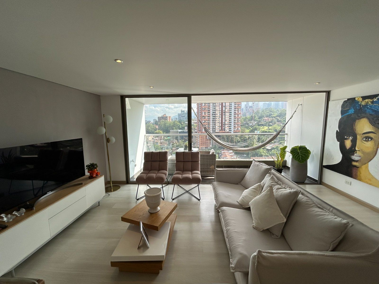 APARTAMENTO EN ARRIENDO UBICADO EN ENVIGADO SECTOR LOMA DEL ESMERALDAL - 4