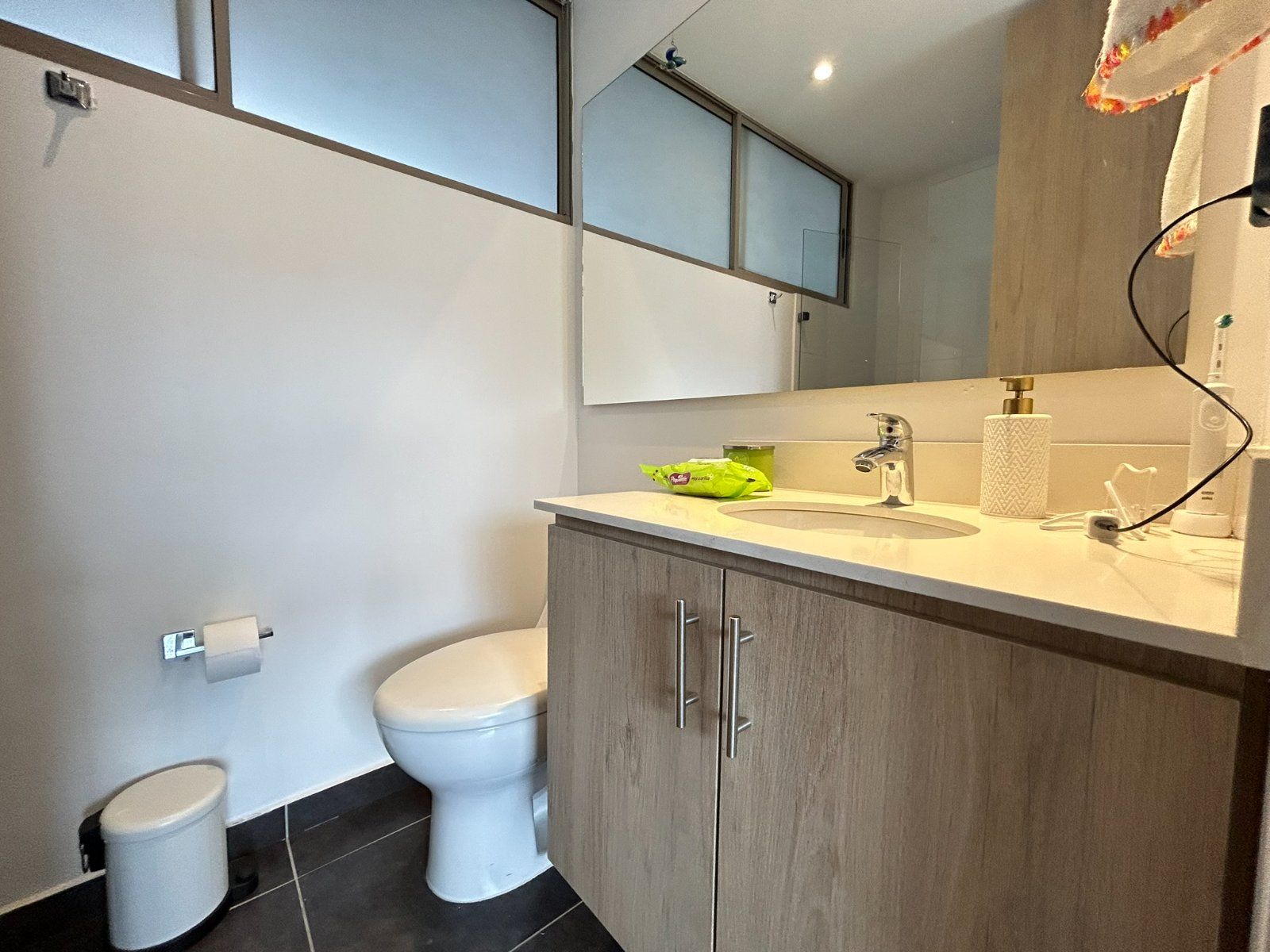 APARTAMENTO EN ARRIENDO UBICADO EN ENVIGADO SECTOR LOMA DEL ESMERALDAL - 13