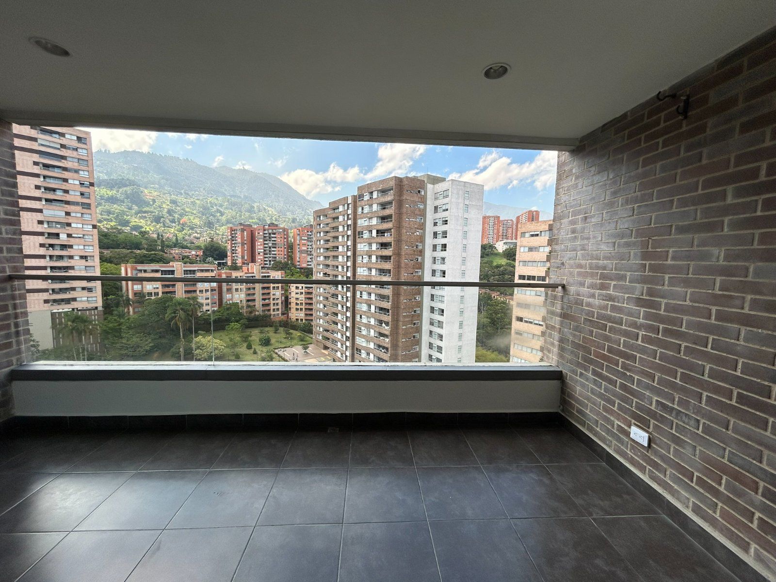 APARTAMENTO EN ARRIENDO UBICADO EN ENVIGADO SECTOR LOMA DEL CHOCHO - 15