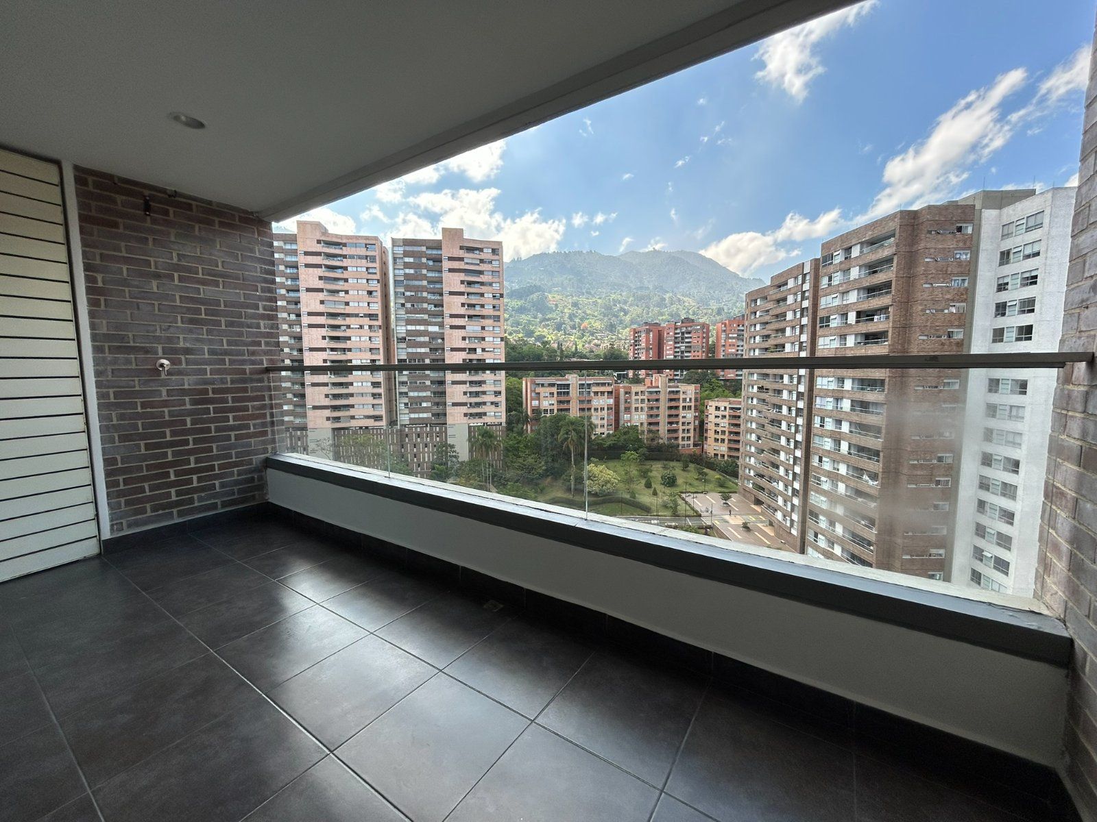 APARTAMENTO EN ARRIENDO UBICADO EN ENVIGADO SECTOR LOMA DEL CHOCHO - 16