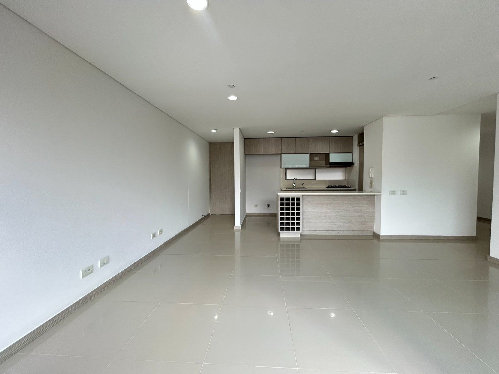 APARTAMENTO EN ARRIENDO UBICADO EN ENVIGADO SECTOR LOMA DEL CHOCHO - 2