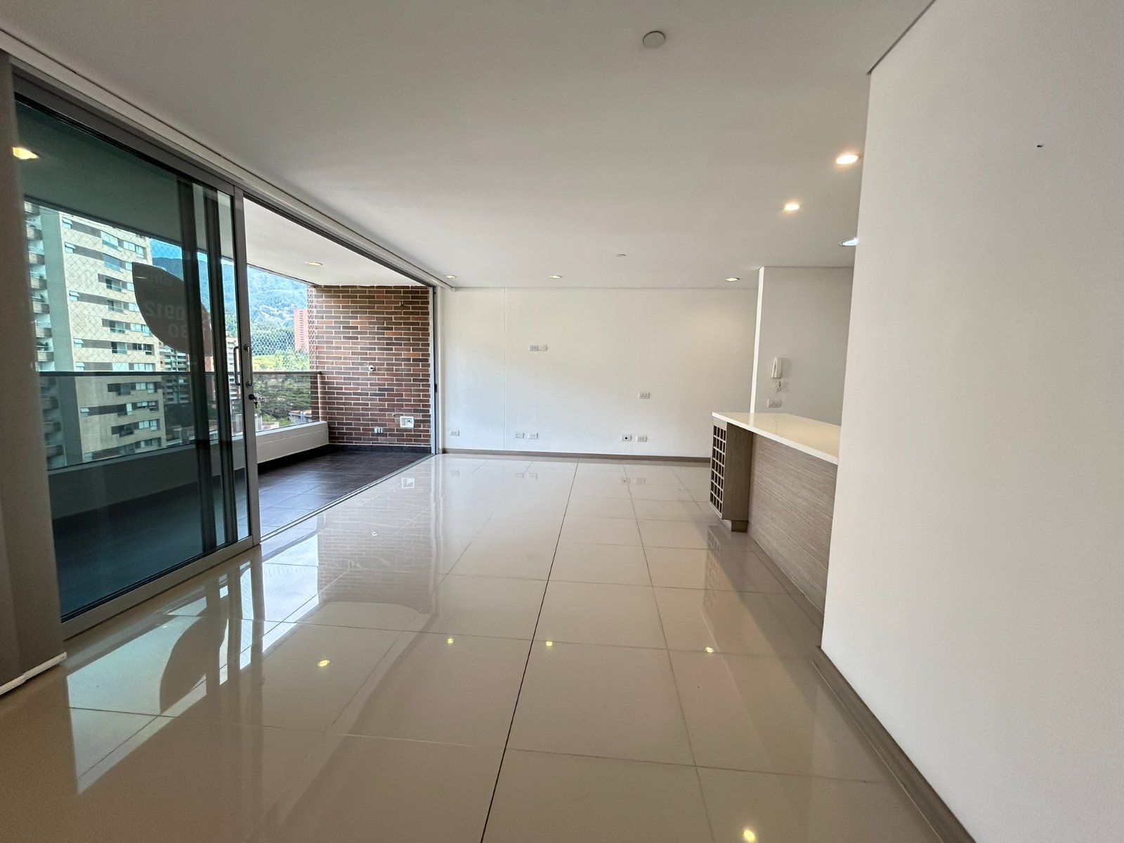 APARTAMENTO EN ARRIENDO UBICADO EN ENVIGADO SECTOR LOMA DEL CHOCHO - 2