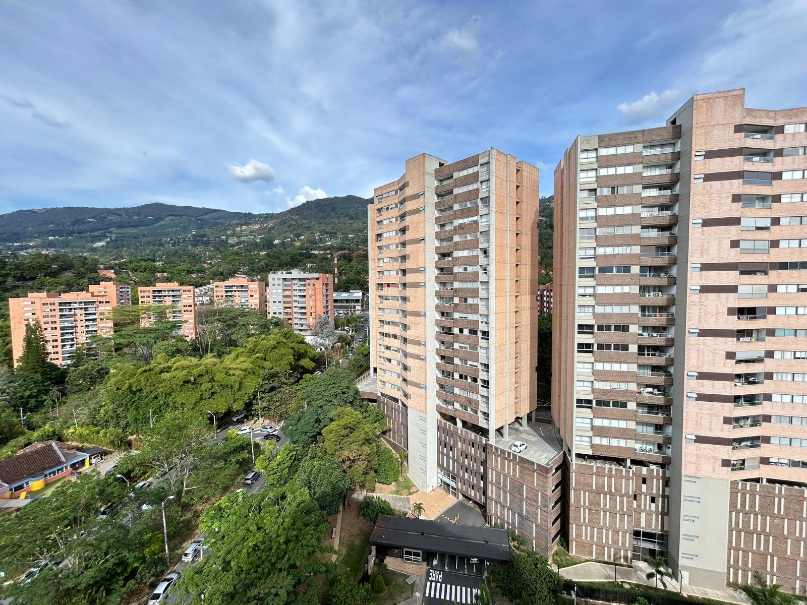 APARTAMENTO EN ARRIENDO UBICADO EN ENVIGADO SECTOR LOMA DEL CHOCHO - 18