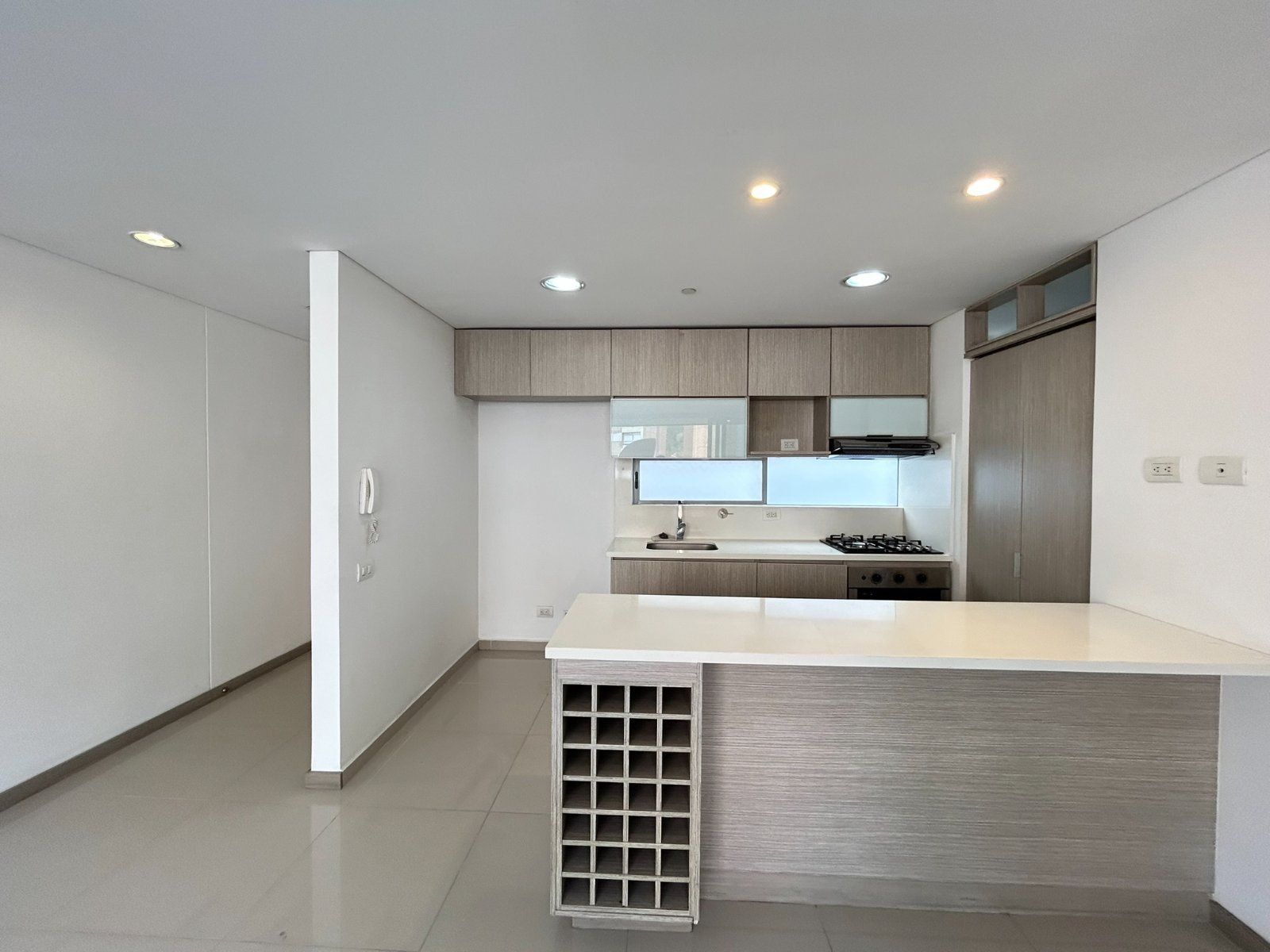 APARTAMENTO EN ARRIENDO UBICADO EN ENVIGADO SECTOR LOMA DEL CHOCHO - 3