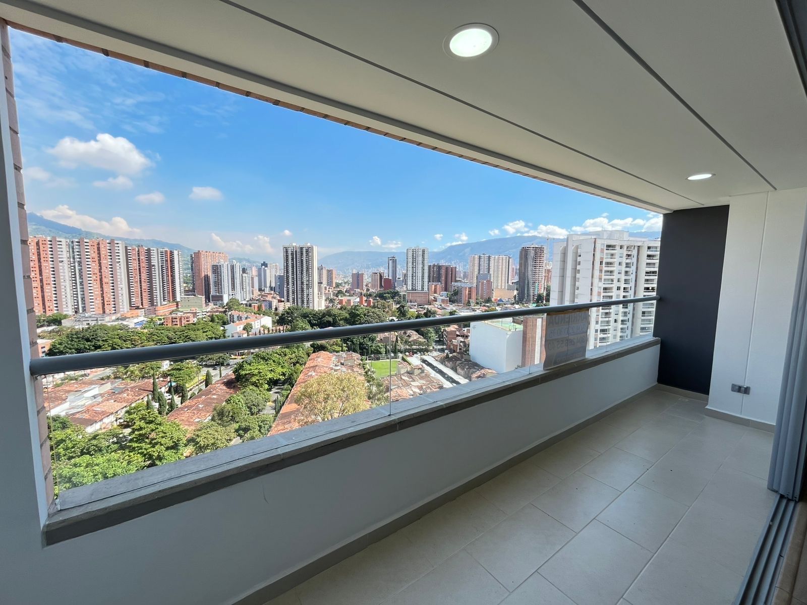 APARTAMENTO EN ARRIENDO UBICADO EN SABANETA SECTOR TRES ESQUINAS - 13