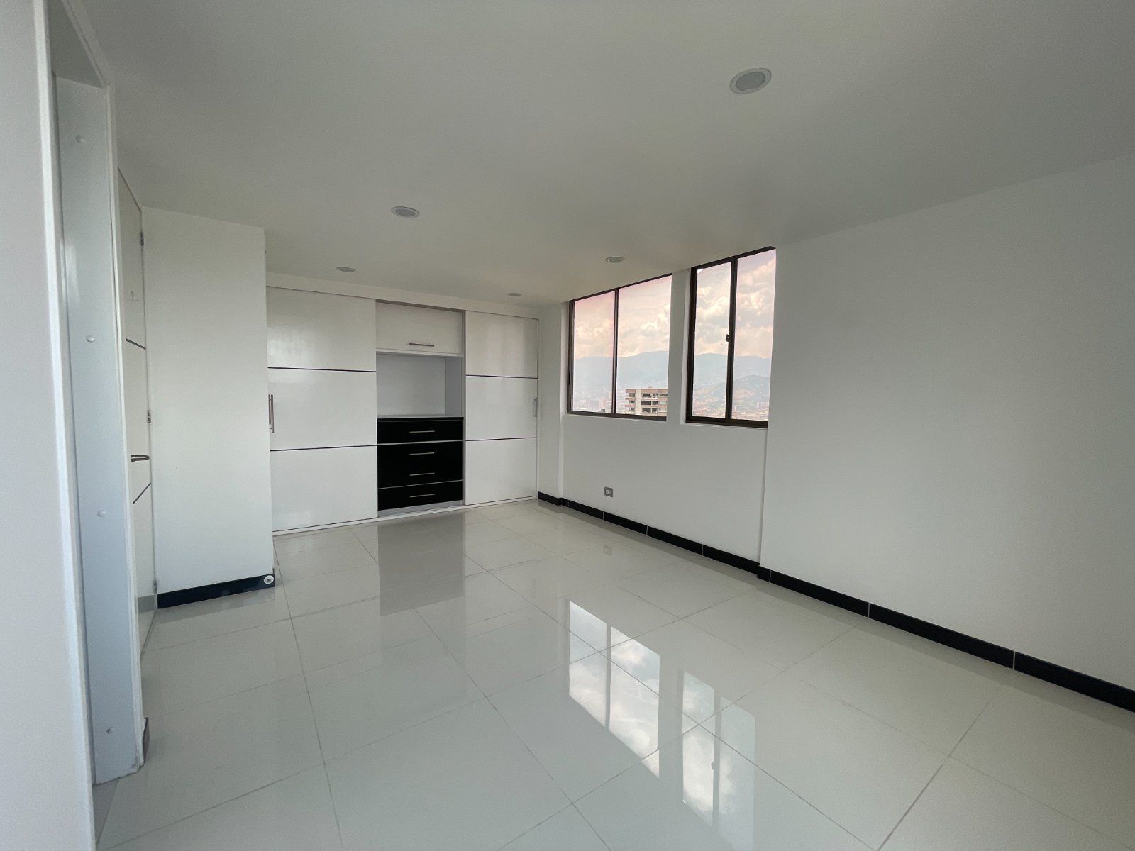 APARTAMENTO EN VENTA UBICADO EN MEDELLIN SECTOR LOS BALSOS - 11