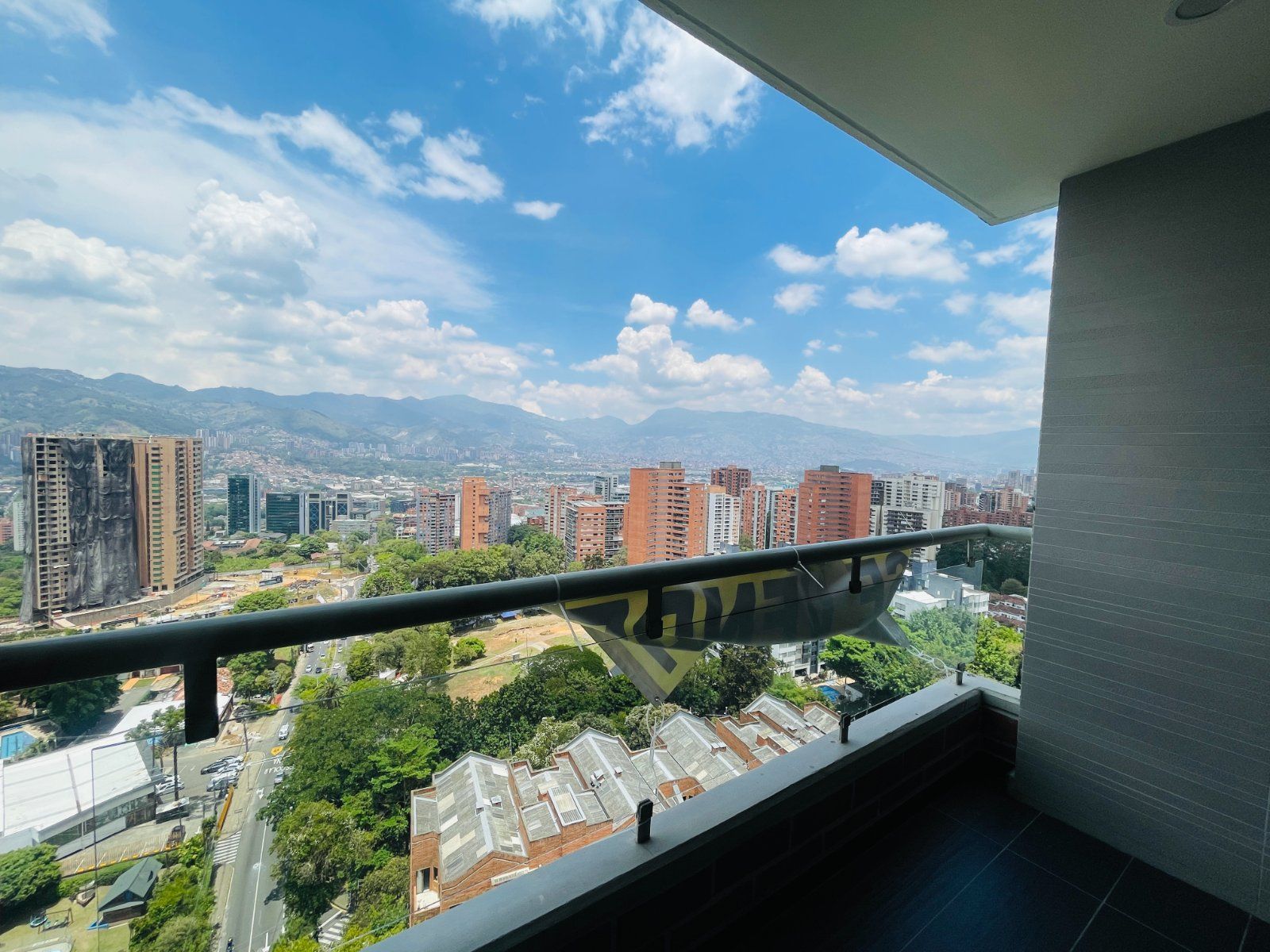 APARTAMENTO EN VENTA UBICADO EN MEDELLIN SECTOR LOS BALSOS - 17