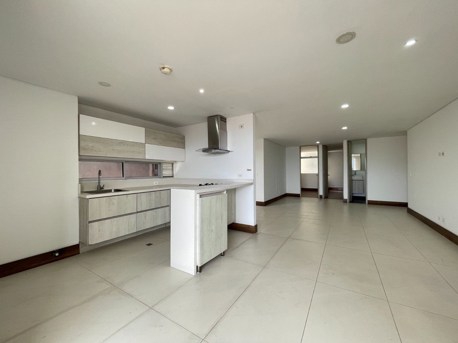 APARTAMENTO EN VENTA UBICADO EN SABANETA SECTOR AVES MARIA