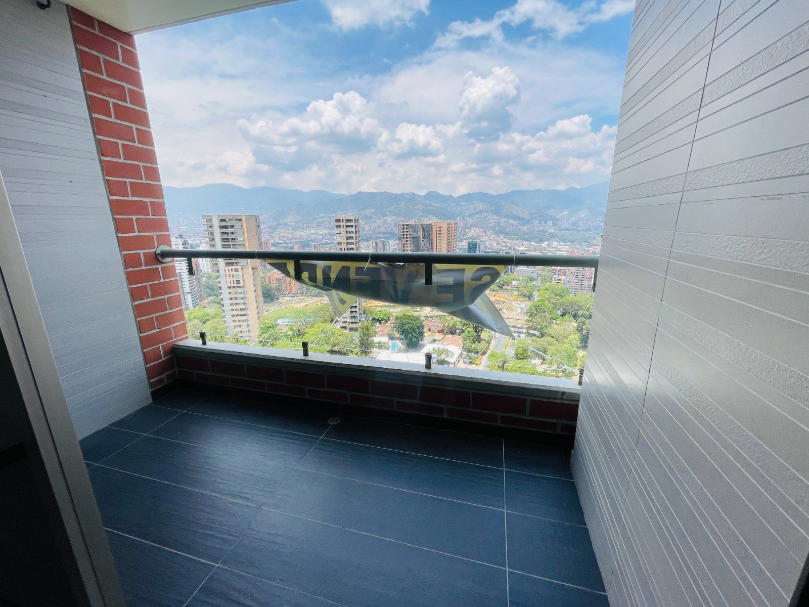 APARTAMENTO EN VENTA UBICADO EN MEDELLIN SECTOR LOS BALSOS - 16