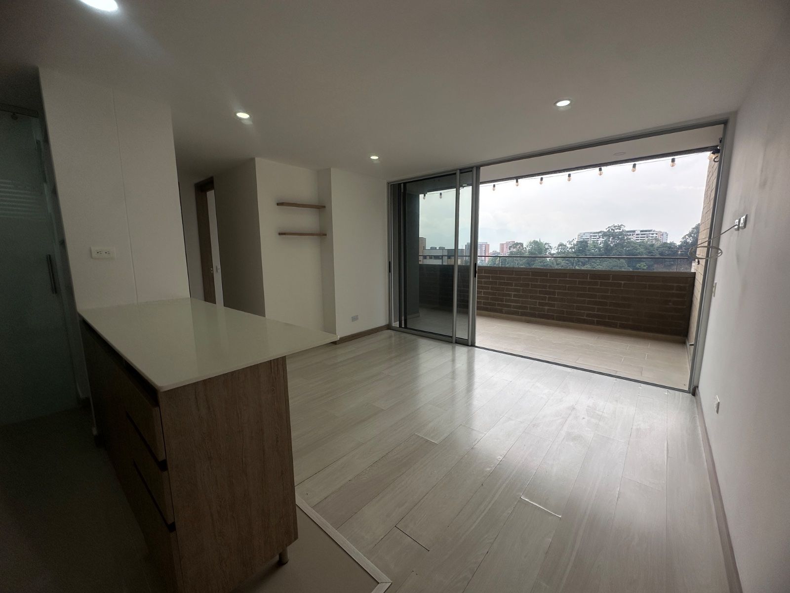 APARTAMENTO EN ARRIENDO UBICADO EN ENVIGADO SECTOR CHINQUI