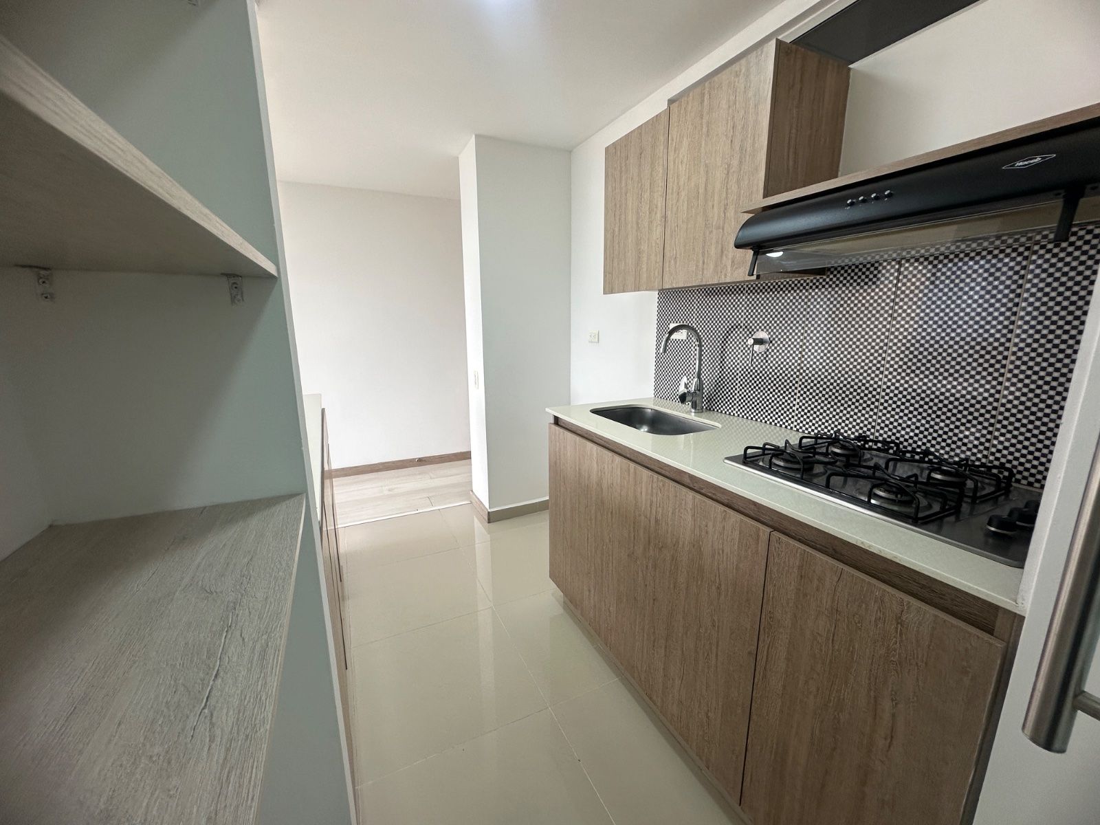 APARTAMENTO EN ARRIENDO UBICADO EN ENVIGADO SECTOR CHINQUI - 4