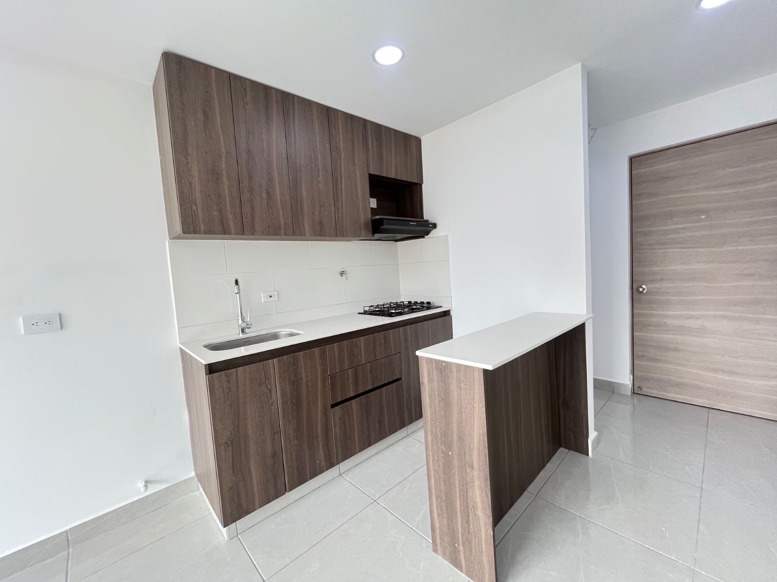 APARTAMENTO EN ARRIENDO UBICADO EN SABANETA SECTOR CALLE LARGA - 2