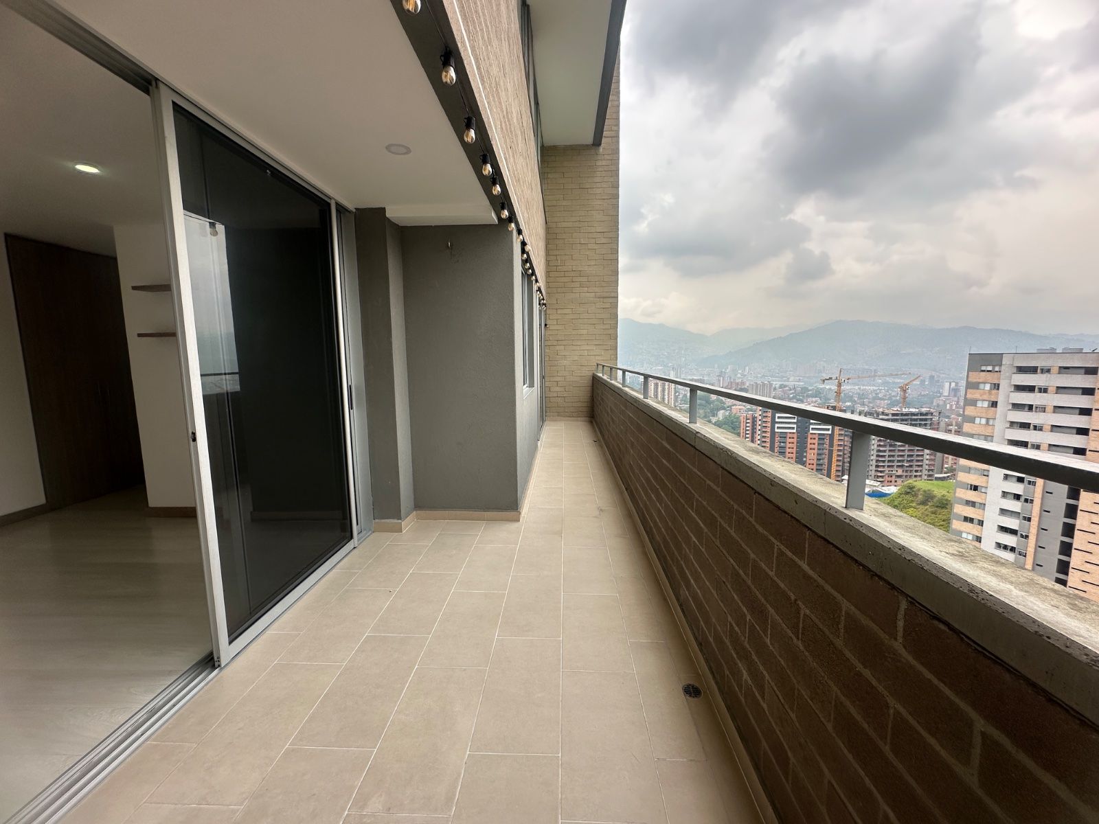APARTAMENTO EN ARRIENDO UBICADO EN ENVIGADO SECTOR CHINQUI - 13