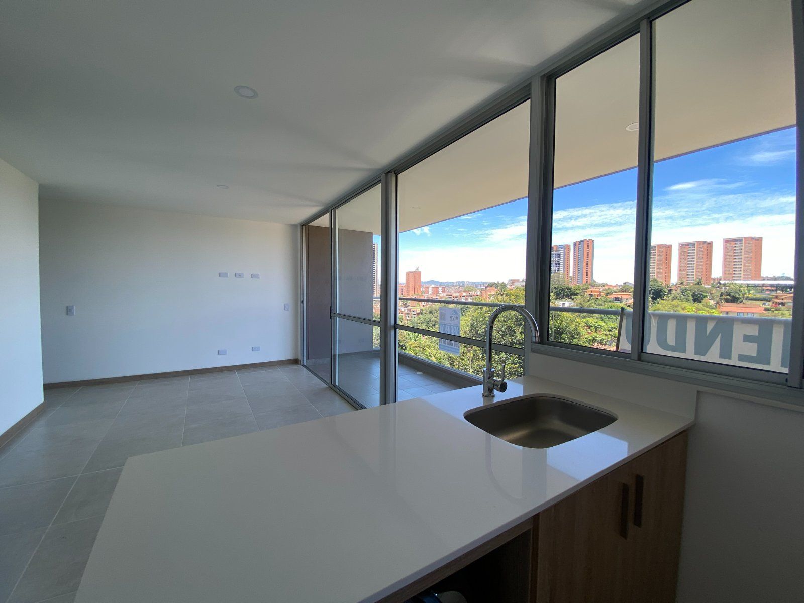 APARTAMENTO EN ARRIENDO UBICADO EN RIONEGRO SECTOR LOS COLEGIOS