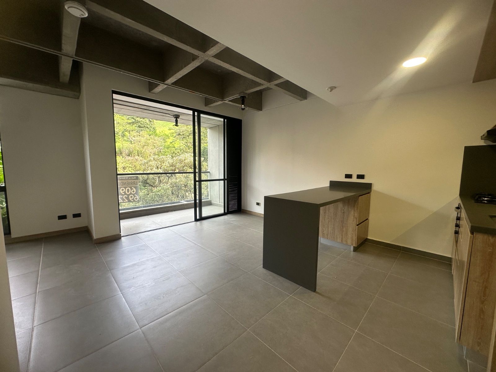APARTAMENTO EN ARRIENDO UBICADO EN ENVIGADO SECTOR LOMA DEL ESCOBERO - 2