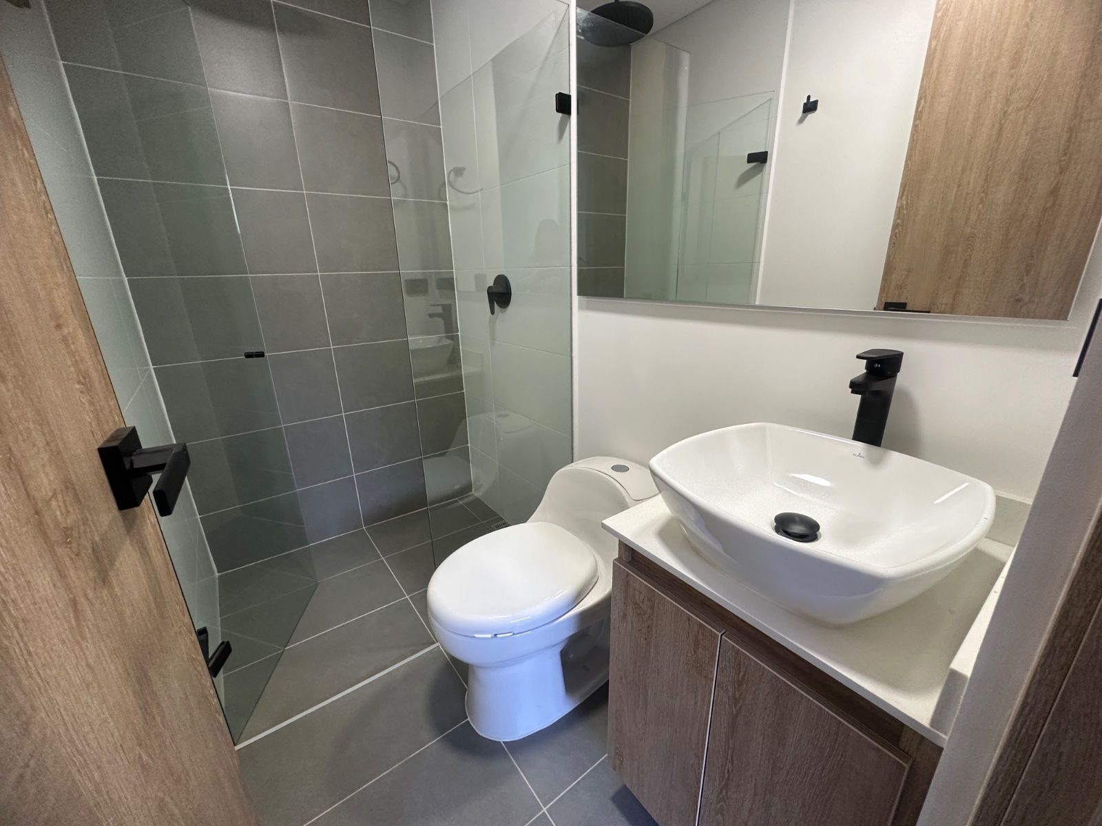 APARTAMENTO EN ARRIENDO UBICADO EN ENVIGADO SECTOR LOMA DEL ESCOBERO - 11