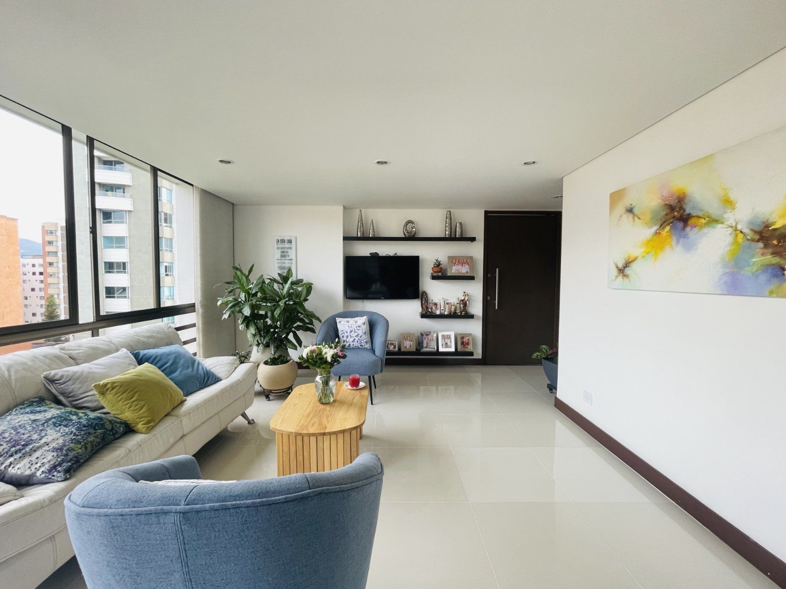 APARTAMENTO EN VENTA UBICADO EN MEDELLIN SECTOR LAURELES - 3