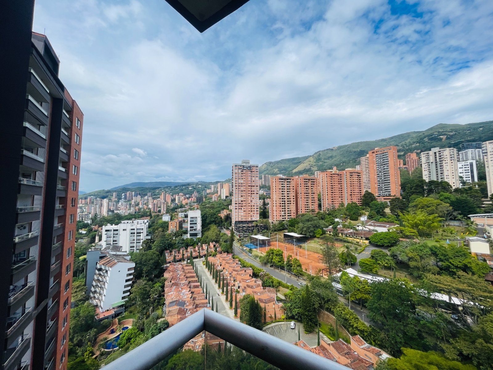 APARTAMENTO EN VENTA UBICADO EN MEDELLIN SECTOR POBLADO - 16