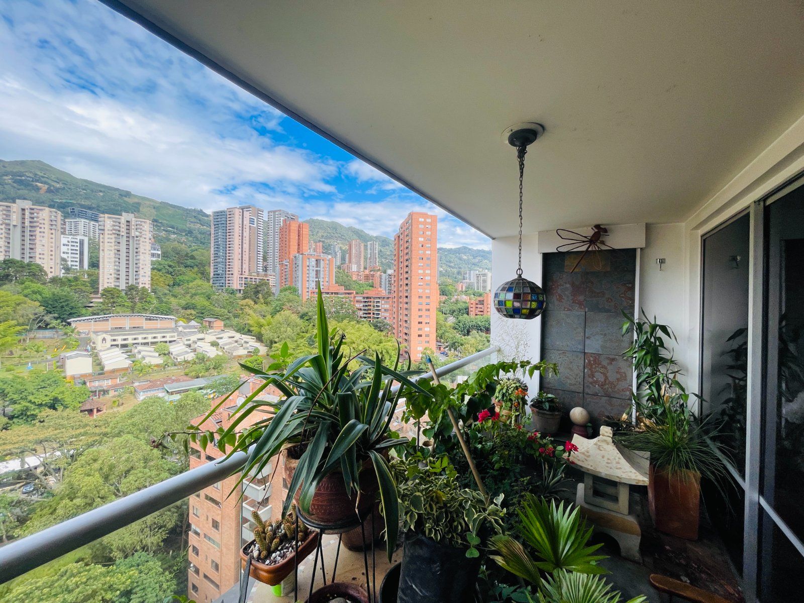 APARTAMENTO EN VENTA UBICADO EN MEDELLIN SECTOR POBLADO - 13