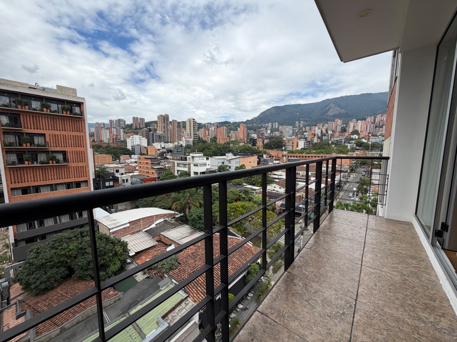 APARTAMENTO EN ARRIENDO UBICADO EN MEDELLIN SECTOR POBLADO - 12