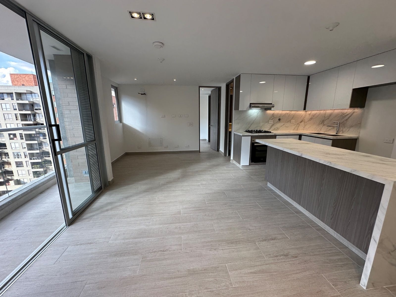 APARTAESTUDIO EN ARRIENDO UBICADO EN ENVIGADO SECTOR PONTEVEDRA - 2