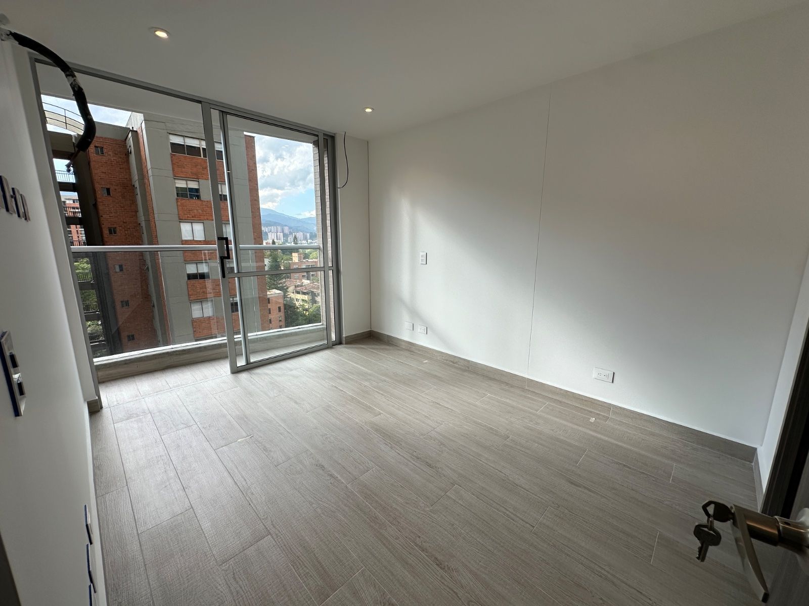 APARTAESTUDIO EN ARRIENDO UBICADO EN ENVIGADO SECTOR PONTEVEDRA - 7