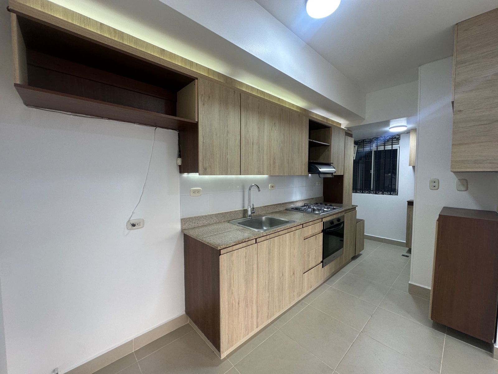 APARTAMENTO EN ARRIENDO UBICADO EN ENVIGADO SECTOR LOMA DEL ESCOBERO - 4