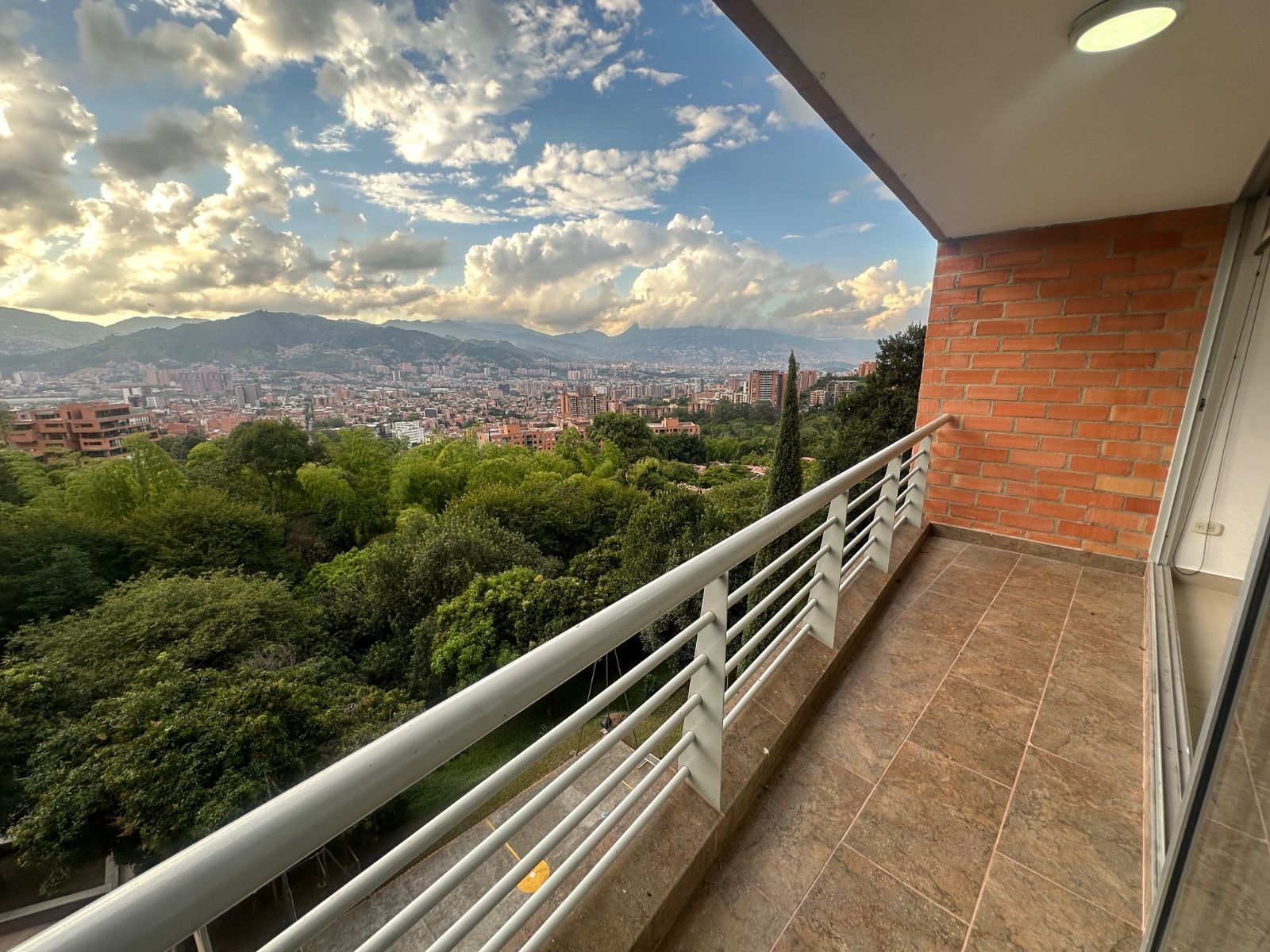APARTAMENTO EN ARRIENDO UBICADO EN ENVIGADO SECTOR LOMA DEL ESCOBERO - 14