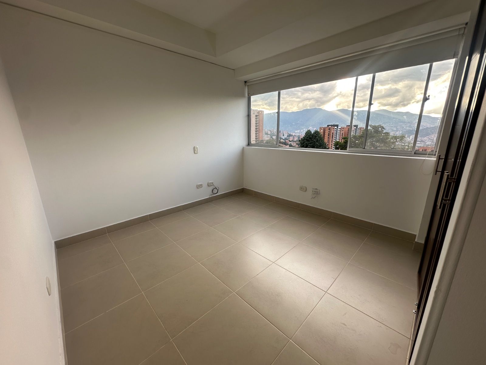 APARTAMENTO EN ARRIENDO UBICADO EN ENVIGADO SECTOR LOMA DEL ESCOBERO - 7