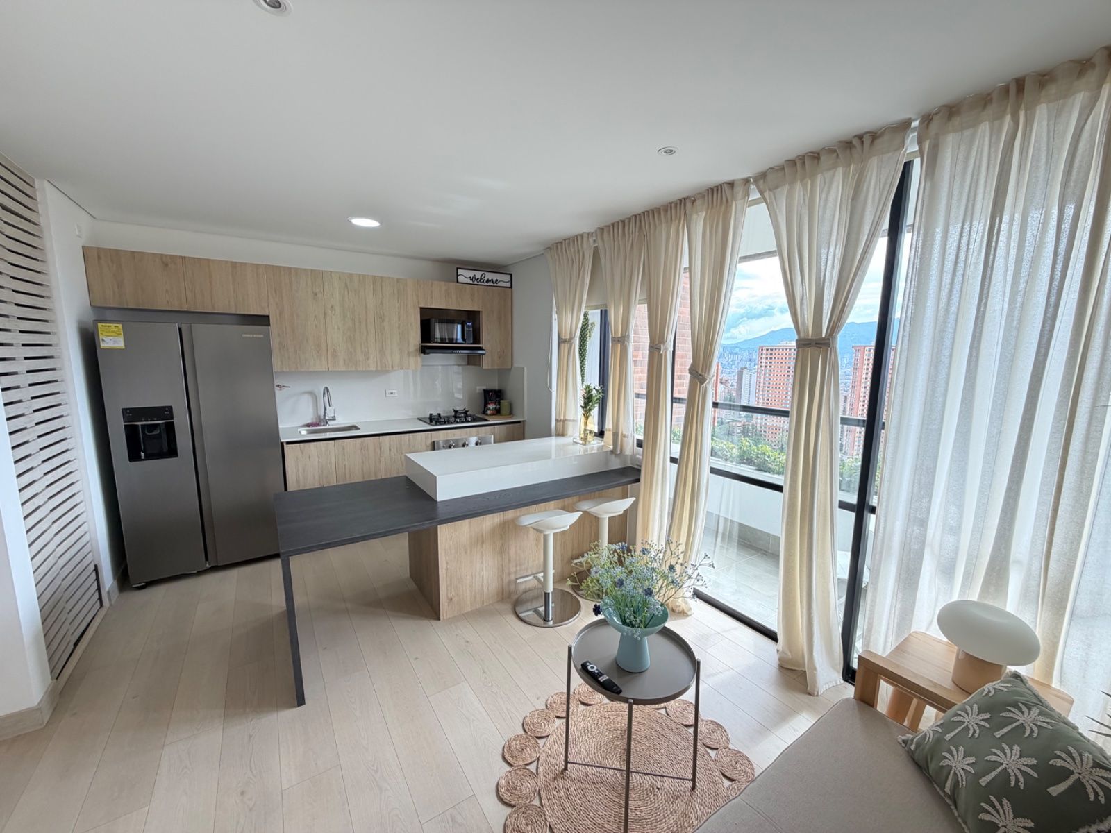 APARTAMENTO EN ARRIENDO UBICADO EN MEDELLIN SECTOR POBLADO - 3