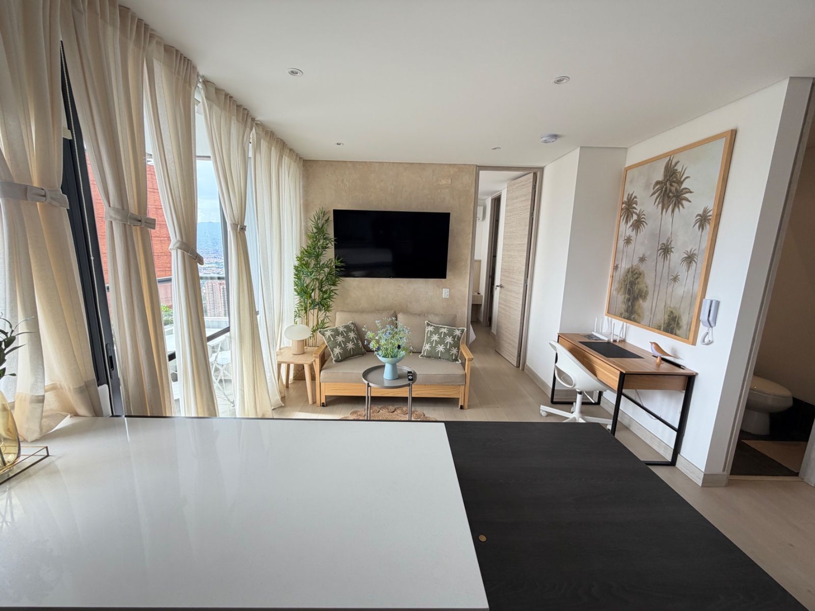 APARTAMENTO EN ARRIENDO UBICADO EN MEDELLIN SECTOR POBLADO - 2