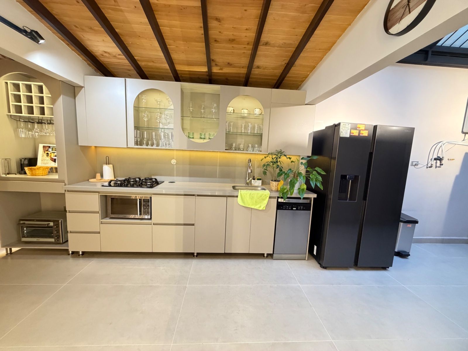 CASA EN ARRIENDO UBICADA EN MEDELLIN SECTOR LAURELES - 5