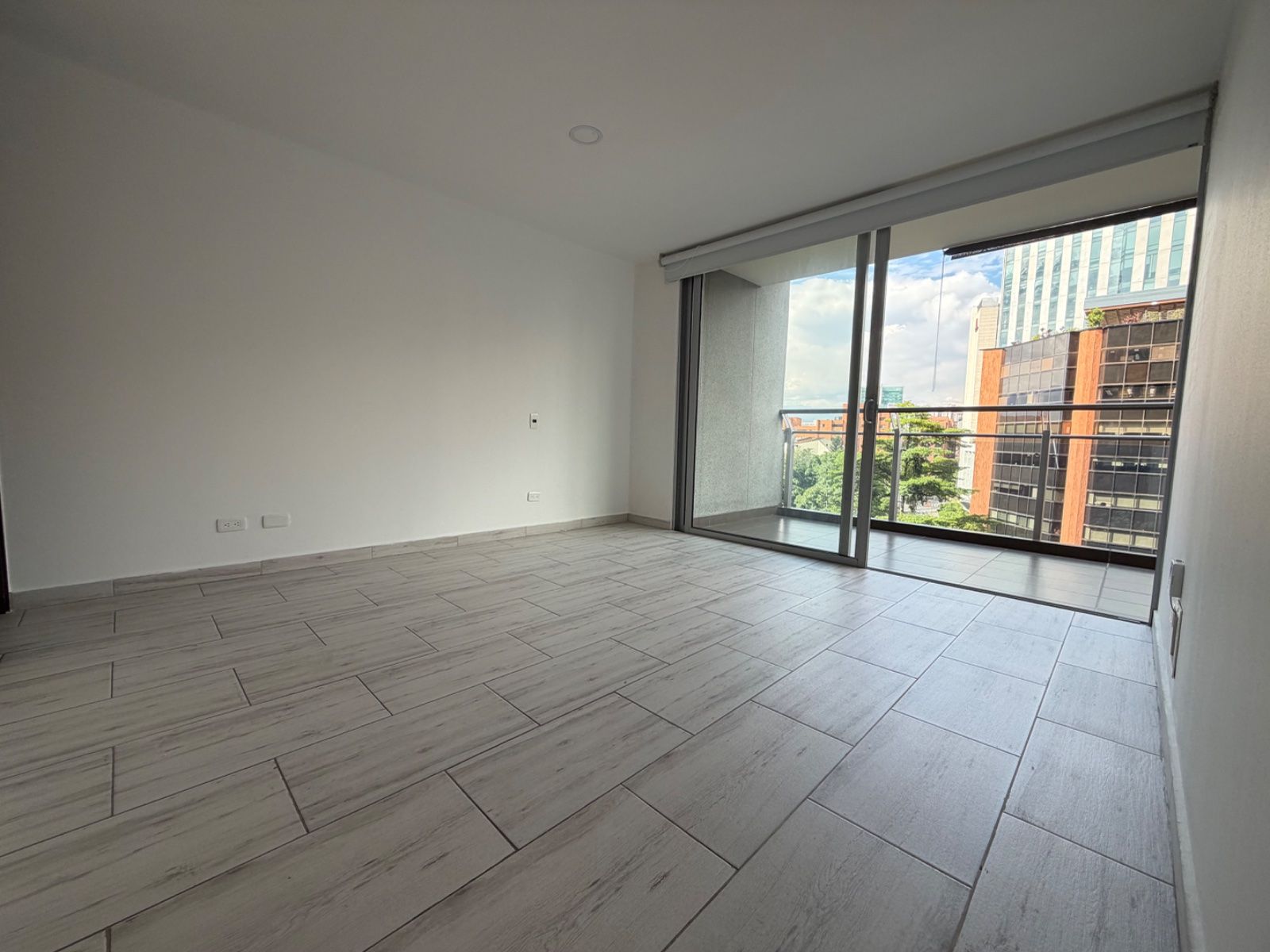 APARTAMENTO EN ARRIENDO UBICADO EN MEDELLÍN SECTOR MILLA DE ORO - 4